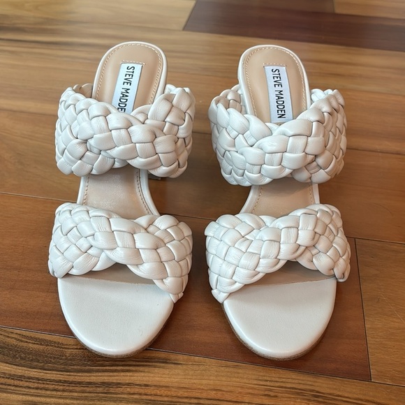 NWOT Steve Madden sandals - Picture 3 of 10